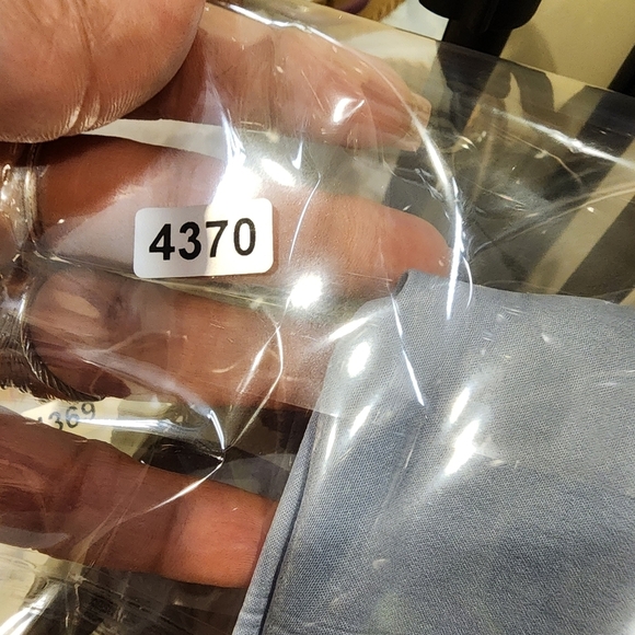 Maison D' Amelie Long Sleeve Pullover V Neck Blouse size M - Picture 13 of 13